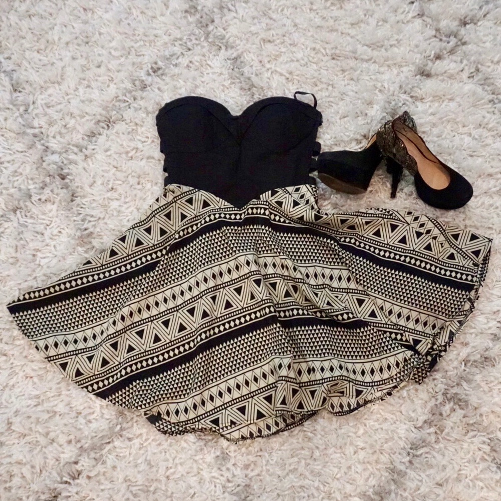 Strapless dress